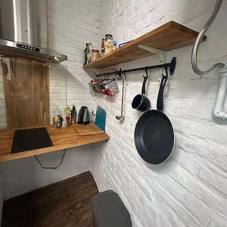 Private Apartament With Shared Bathroom بلغراد المظهر الخارجي الصورة