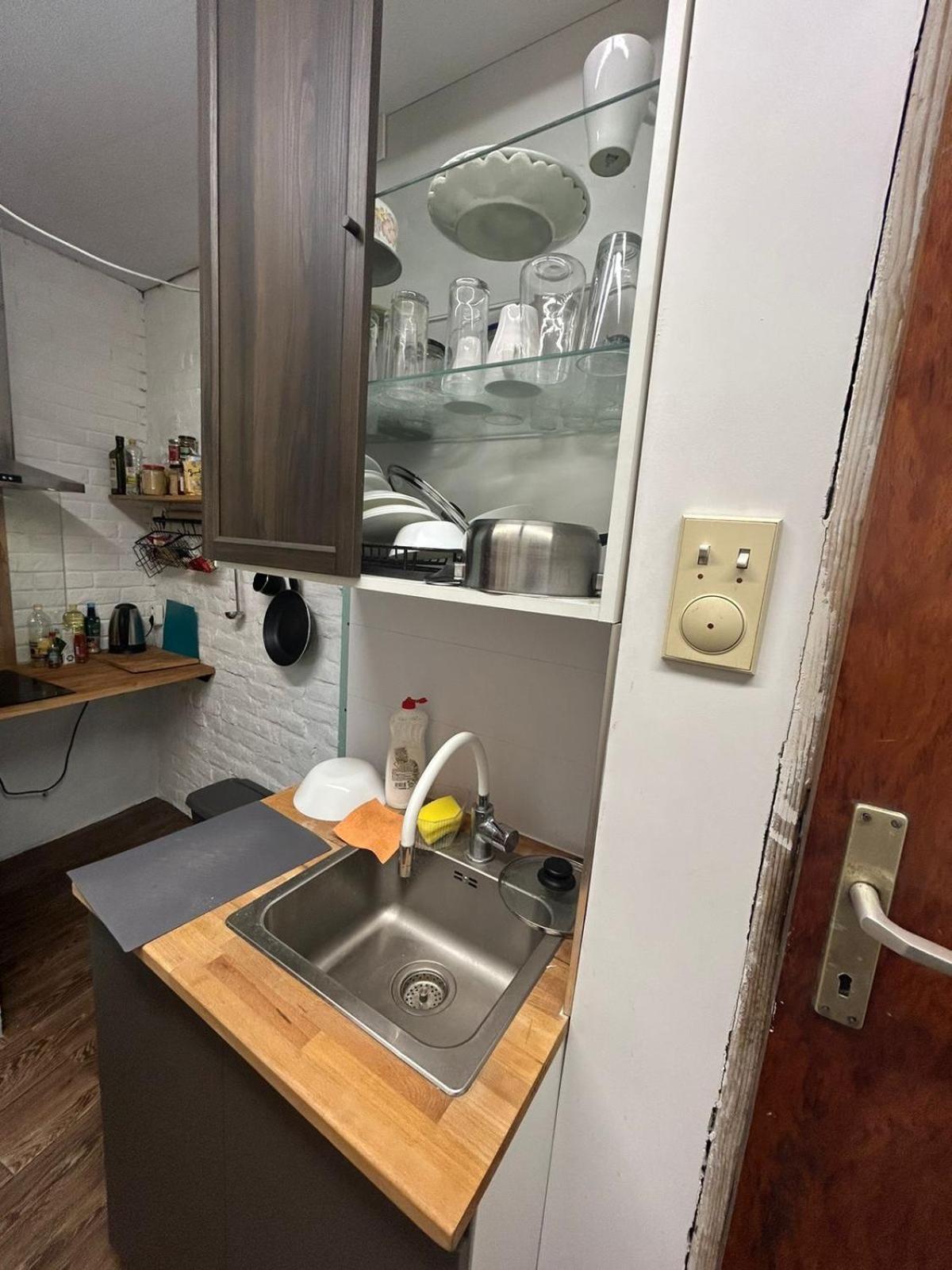 Private Apartament With Shared Bathroom بلغراد المظهر الخارجي الصورة
